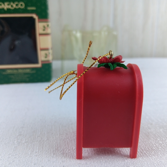 Vintage 80s Enesco Special Delivery Mouse mailing letter mail box Red post box - Picture 6 of 12